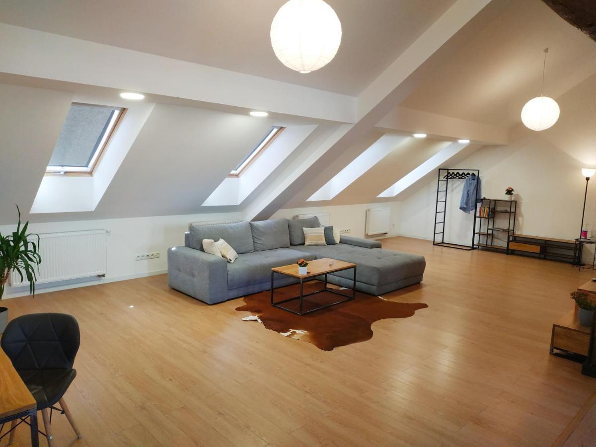 Apartament"Nad Niwka 6" Z Zamykanym Bezplatnym Parkingiem Bielsko-Biala Exterior photo