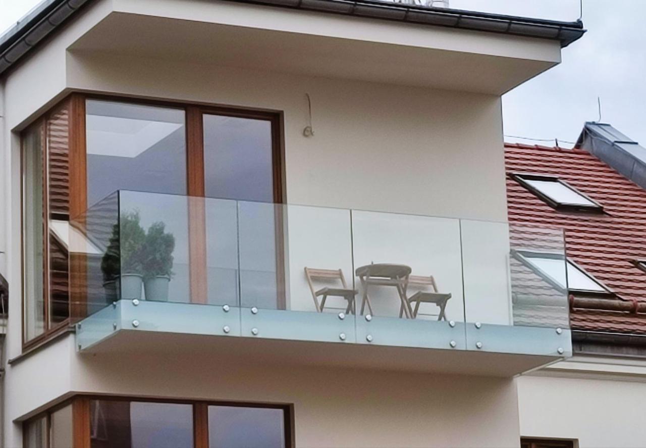Apartament"Nad Niwka 6" Z Zamykanym Bezplatnym Parkingiem Bielsko-Biala Exterior photo