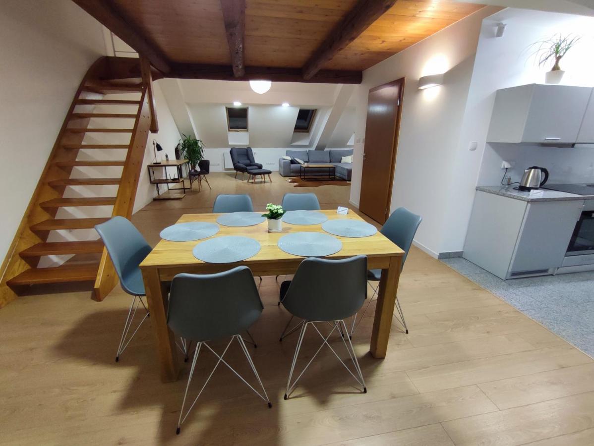 Apartament"Nad Niwka 6" Z Zamykanym Bezplatnym Parkingiem Bielsko-Biala Exterior photo